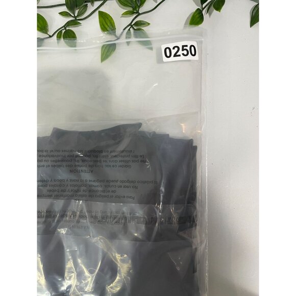 Athleta Transcend Stash Crop Straight Leg Pant size XXS Black Brand New - Picture 12 of 16